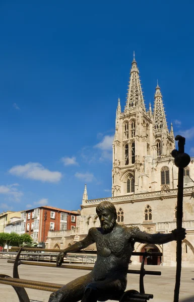 Południa obliczu gotyckiej katedry w burgos. Hiszpania — Zdjęcie stockowe