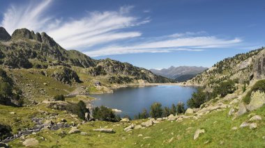 Lake of Colomers clipart