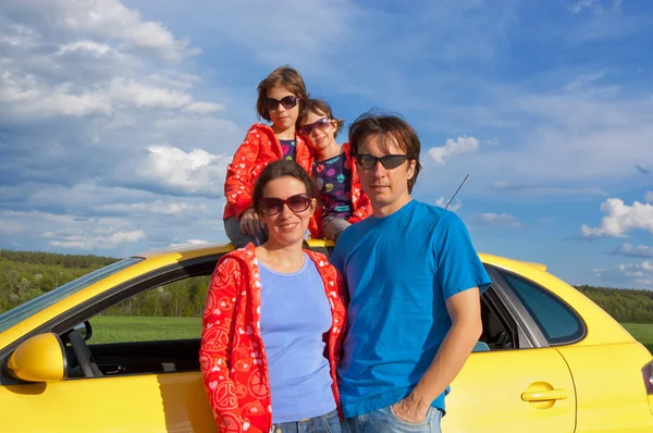 Vacances d'été en famille, voyage en voiture — Photo