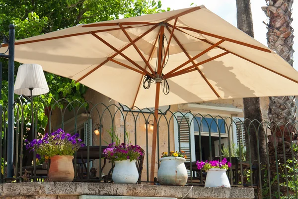 Mediterranean style cafe restaurant — Stock Photo, Image