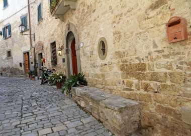 Italian little village, borgo Montefioralle clipart