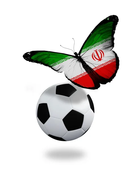Концепция - бабочка с иранским флагом, летящим рядом с мячом, как — стоковое фото