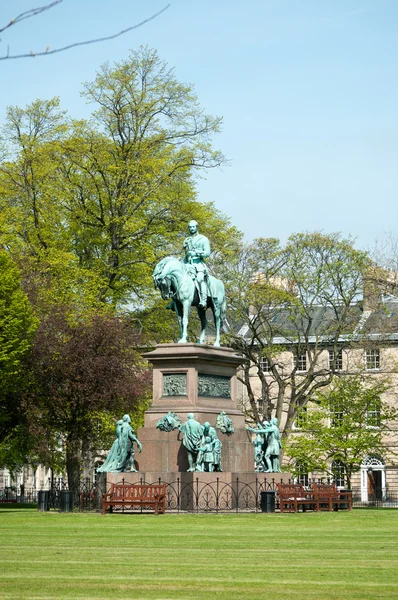 Statua del Principe Alberto nel centro di Charlotte Square, Edimburgo — Foto Stock