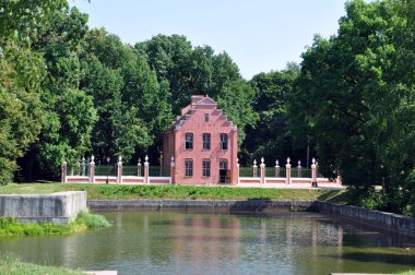 Hollanda evi. kuskovo Emlak.