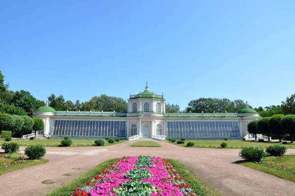 The greenhouse on the farm "Kuskovo." Moscow — Stock Photo, Image