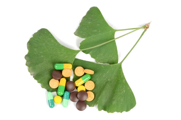 stock image Ginkgo leaf and medicine