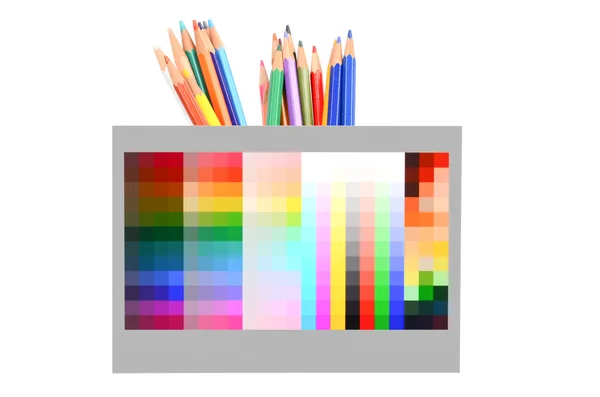 Цветной карандаш и цветная карта — стоковое фото