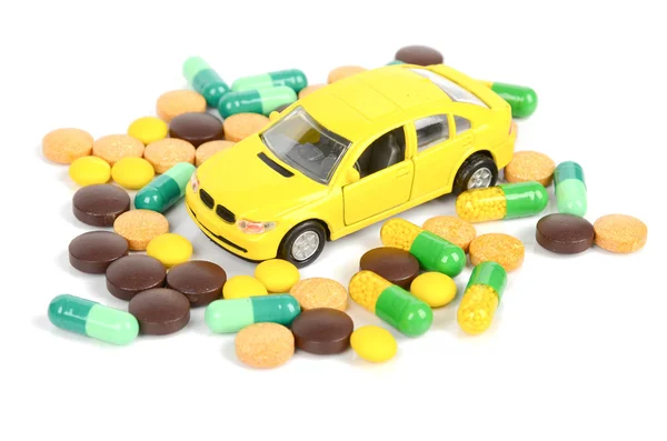 おもちゃの車と医学 — ストック写真