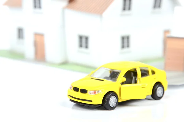 Ház modell és autó — Stock Fotó