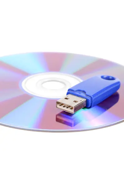 Флеш-диск і DVD — стокове фото