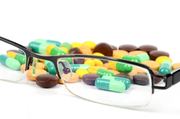 Eye glasses and medicine — Φωτογραφία Αρχείου