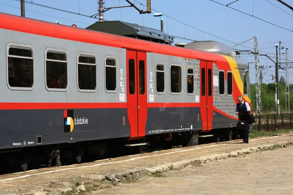 Zug, Gleis, Bahnhof — Stockfoto