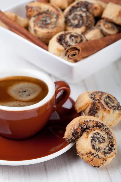 쿠키와 커피 컵 — 스톡 사진