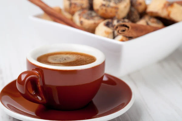 Galletas y taza de café — Foto de Stock