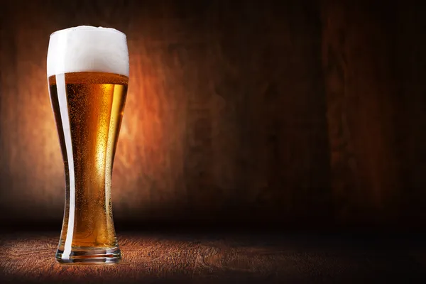 Bicchiere con birra — Foto Stock