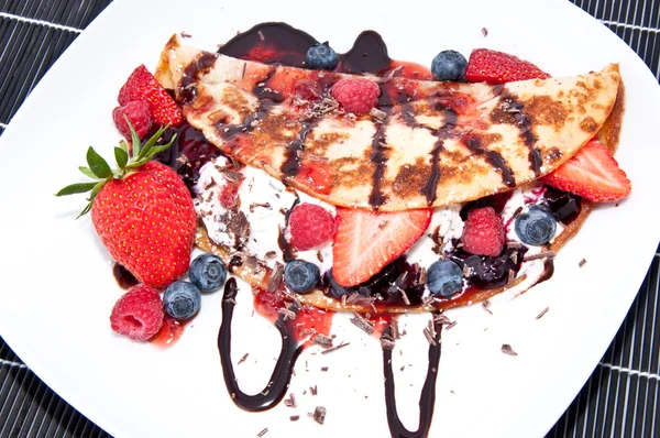 stock image Ice in fresh Pan Cake with fruits