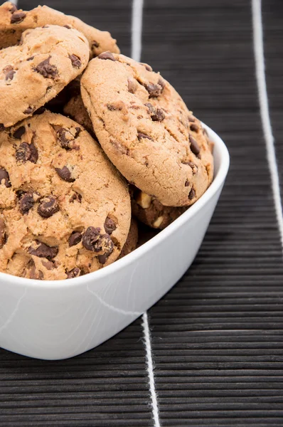 Blandade cookies på en skål — Stockfoto