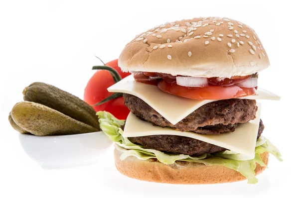 Burger duplo com ingredientes — Fotografia de Stock