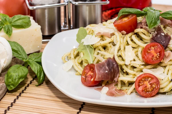 stock image Spaghetti with Pesto Sauce