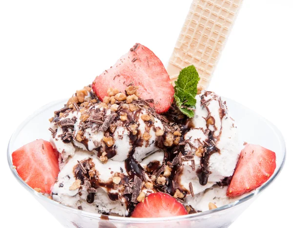 유리잔에 있는 아이스크림 — 스톡 사진