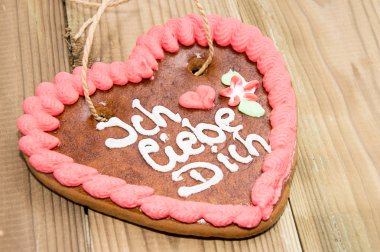 Gingerbread-Heart with I love you in German clipart