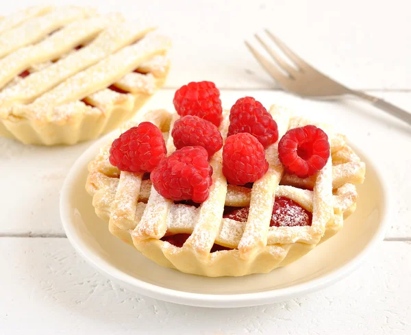 Mini pie with raspberry — Stock Photo, Image