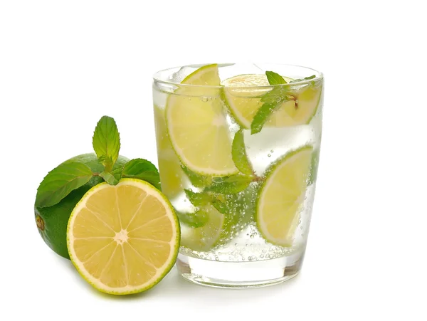 Mojito cocktail on a white background — Stock Photo, Image