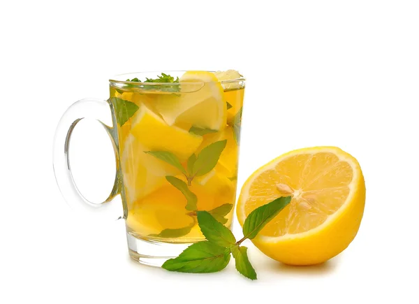 Iced tea with mint and lemon — Stock Photo, Image