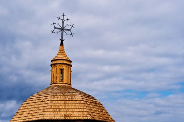 Eski ahşap kilise çatısı