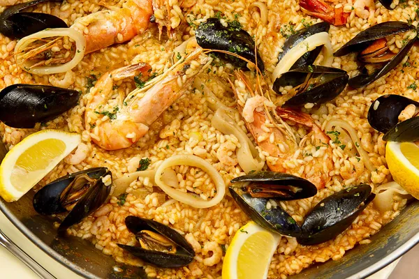 Deliciosa paella espanhola — Fotografia de Stock