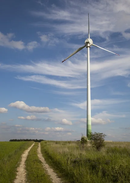 Molino de viento, energía alternativa —  Fotos de Stock