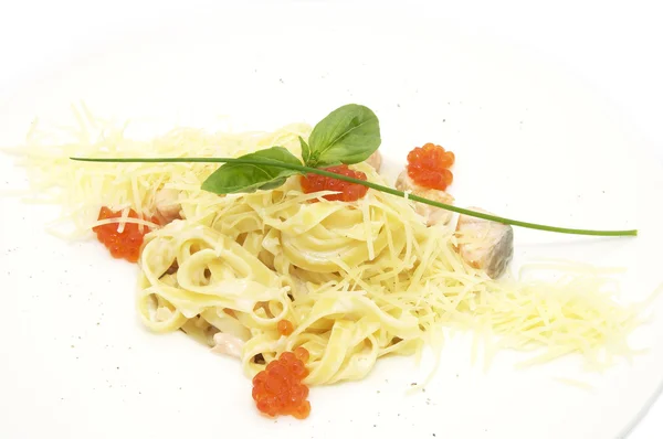 Spaghetti with caviar — Stock Photo, Image