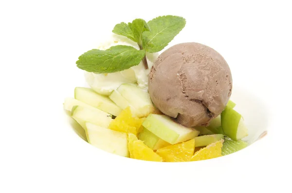 Zmrzlinou a ovocem — Stock fotografie