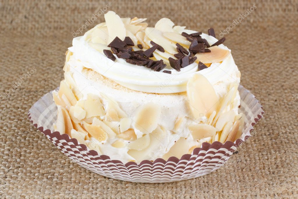 Almond cake with chocolateAlmond cake with chocolate