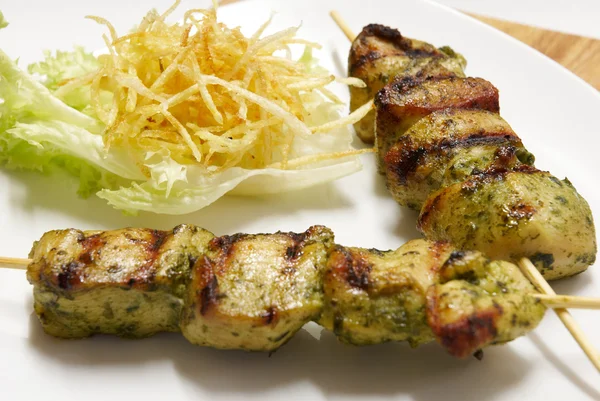 Skewers of chicken — Stock Photo, Image
