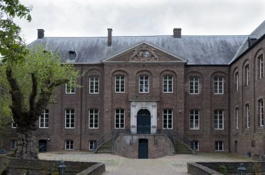 arcen Hollanda'da eski kale