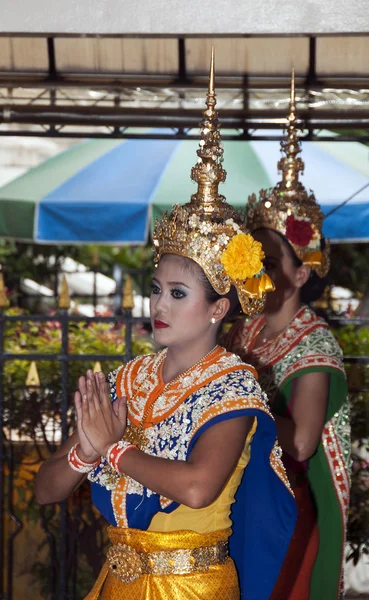 Girl in tradition costume dancing a riligious dance — Stock Photo, Image