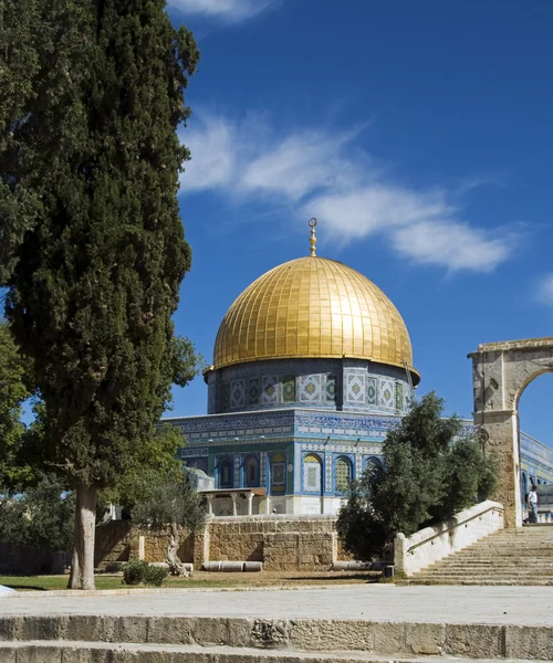 Mosk in Jerusalem with the copper roof — Stock Photo, Image