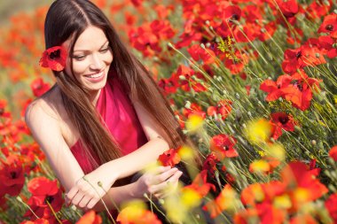 poppies kız