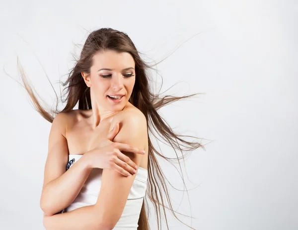 Ragazza con i capelli lunghi — Foto Stock