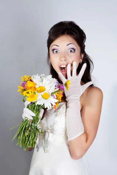 Retrato de noiva em estúdio — Fotografia de Stock