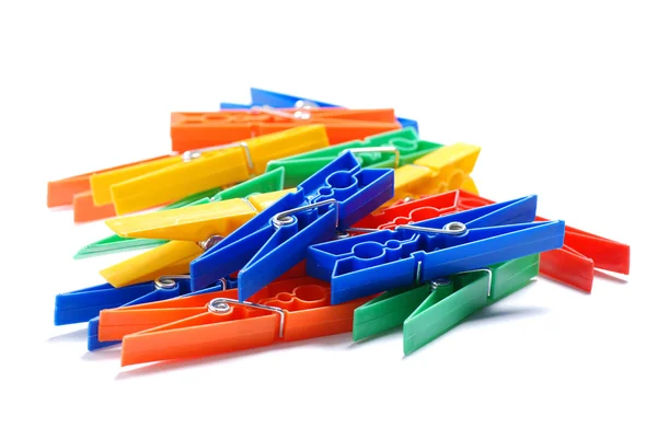 Renkli plastik clothespins — Stok fotoğraf