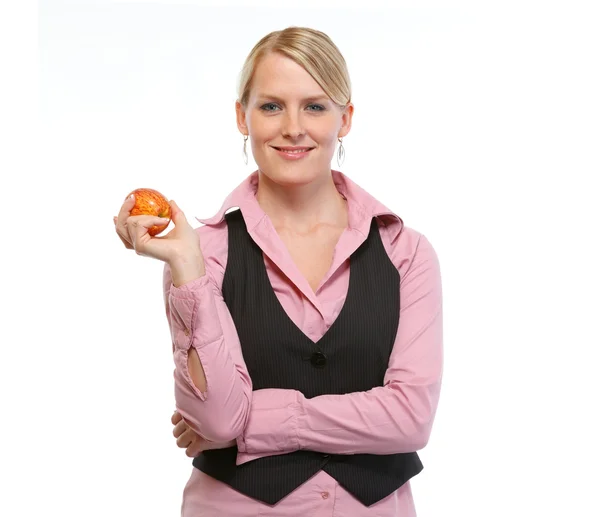 Mulher empregada segurando maçã — Fotografia de Stock