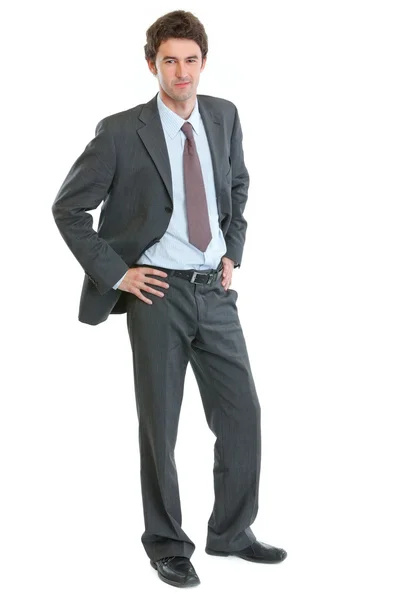 Porträt eines modernen Geschäftsmannes in voller Länge — Stockfoto