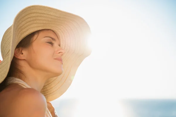 stock image Portrait of happy woman enjoying sunshine