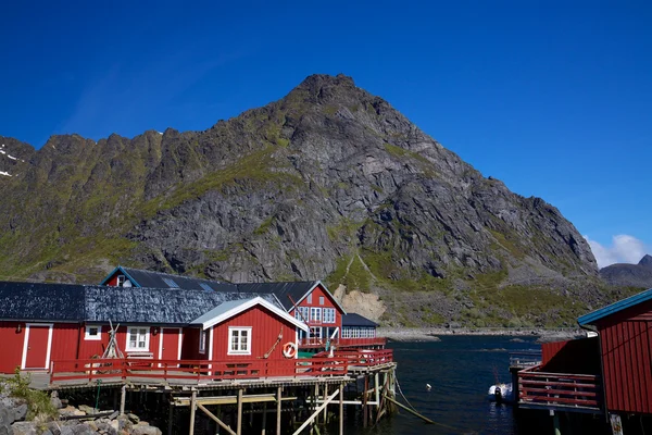 Rote rorbu Fischerhütten — Stockfoto