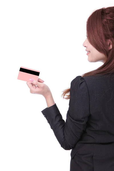 Πλάγια όψη της γυναίκας επιχειρήσεων που κατέχουν πιστωτική κάρτα — Φωτογραφία Αρχείου