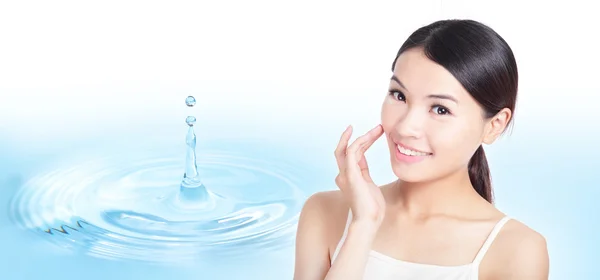 Skincare woman hand touch face with smile — Stock Photo, Image