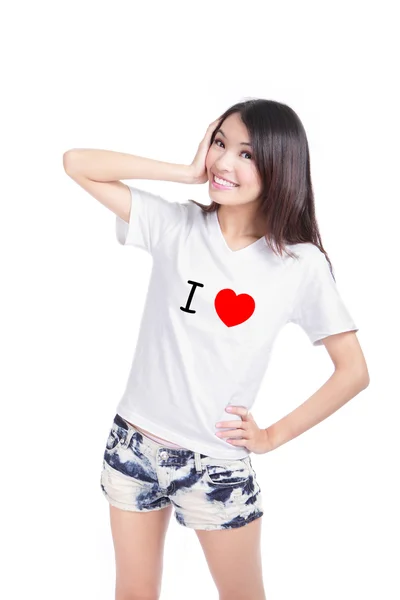 여자 행복 표시 (내가 사랑 하는 텍스트가 흰색 t-셔츠) — 스톡 사진