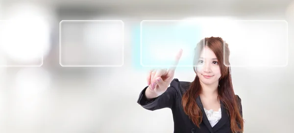 Mujer de negocios touch interfaz digital — Foto de Stock